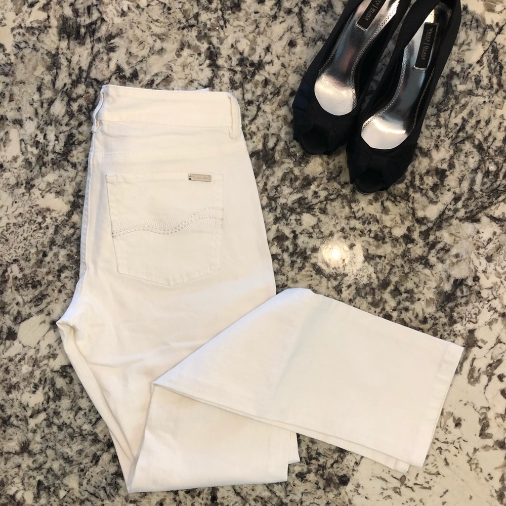 NWOT White Jeans, BHWM size 2R